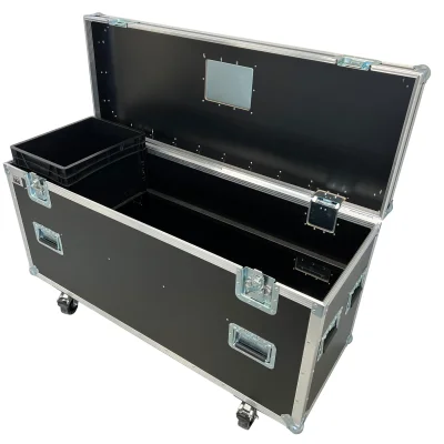 Flightcase housebox with 4XEU Boxes