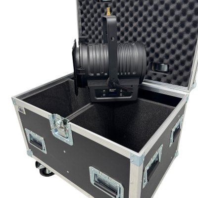 Flightcase for 2 x Cameo TS 200 FC LED