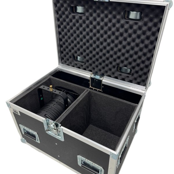 Flightcase for 2 x Cameo TS 200 FC LED