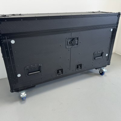 Flip Case for grandMA3 full-size console (Blackline)