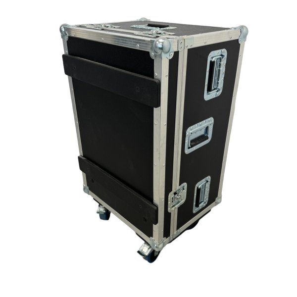 Yamaha DM7C two doors flightcase