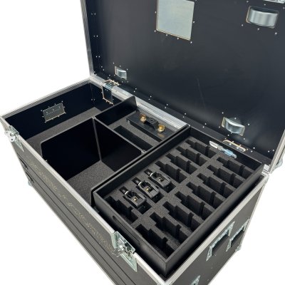 Flightcase for 16 x Showtec LED Octostrip MK2