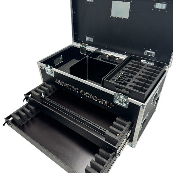 Flightcase for 16 x Showtec LED Octostrip MK2