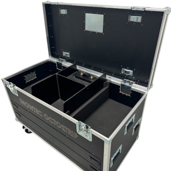 Flightcase for 16 x Showtec LED Octostrip MK2