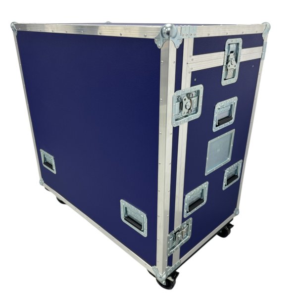 Tour case with 10 x drawers and workstation