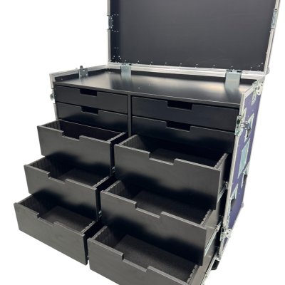 Tour case with 10 x drawers and workstation