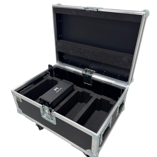 Flightcase for 4 x Marconi Apollo (12X18W)