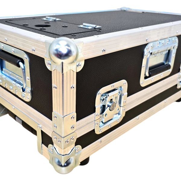Flightcase for Yamaha DM3 with trolly