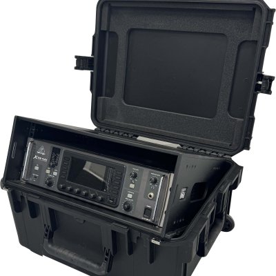 SKB flyrack with 4unit rack