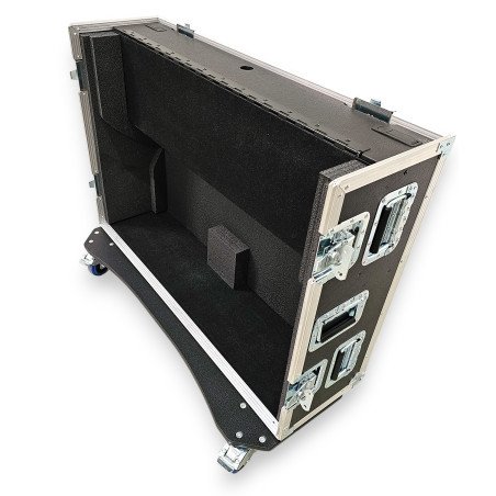 3Door Flightcase for Yamaha DM7 mixer